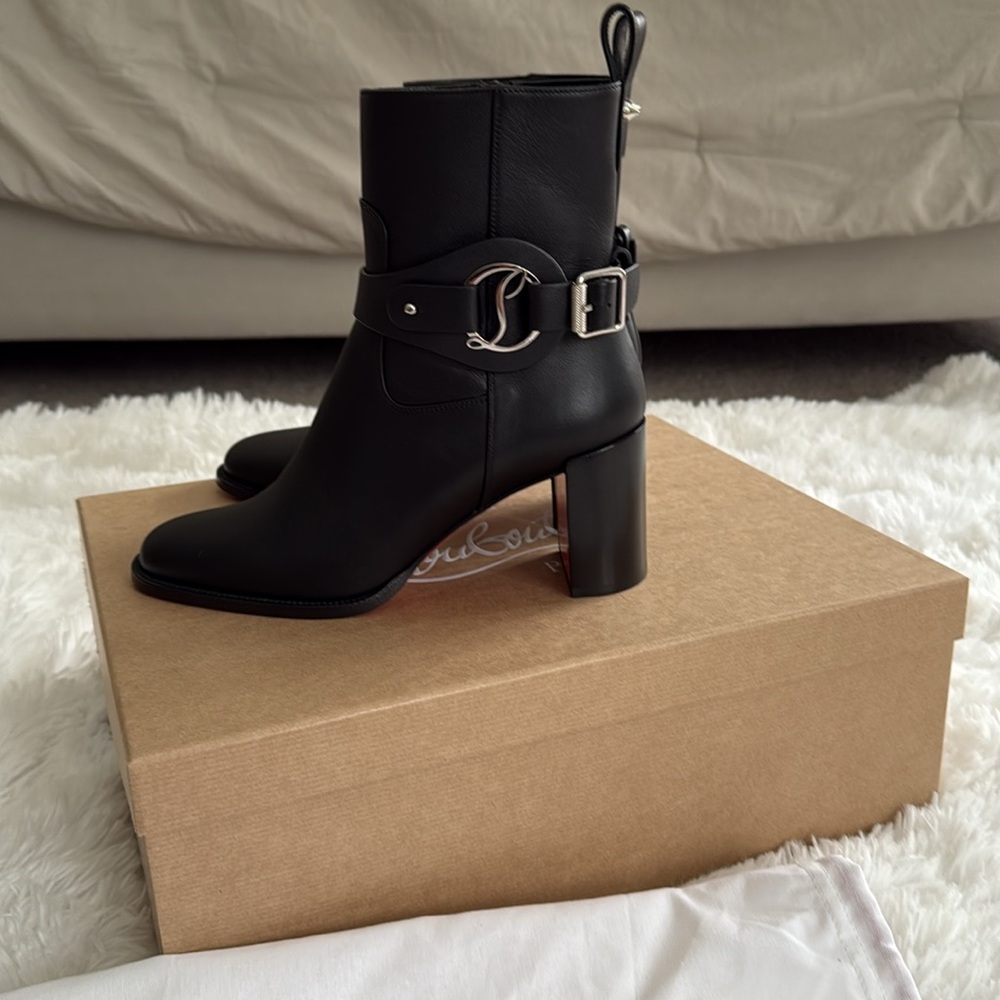 Never worn louboutin boots Dianouchette Leather Booties